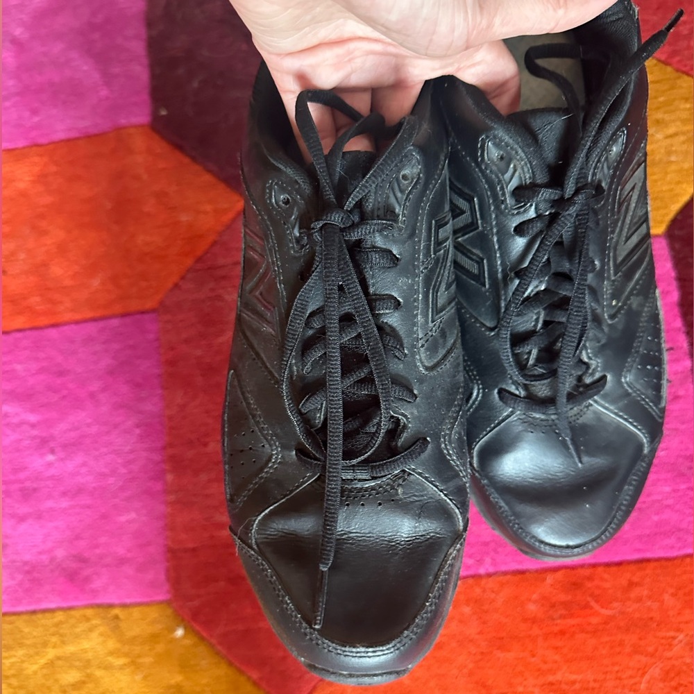 New Balance 624 Black Sneakers - size 10